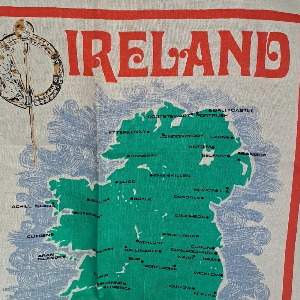 Vintage Irish Linen Map Tea Towel Ireland NWOT 1980 Tapestry